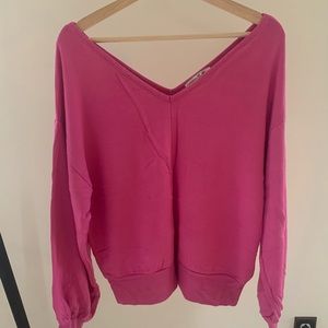 Wide neck sweatshirt
